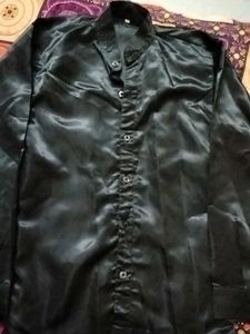 Black shirt