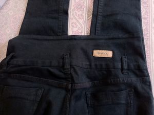 High Waist Black Jeans (30)
