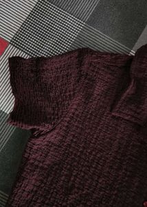 Casual Chic Textured Maroon shirt