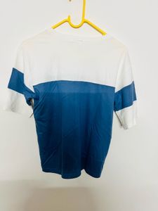 Cute Blue &amp; White Color Block T-Shirt