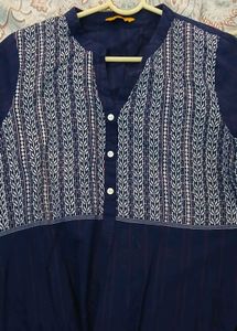 Elegant Navy Blue Kurta with White Print