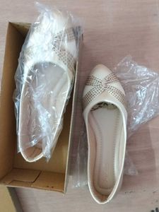 New Elegant Embellished Ballerina Flats size 38
