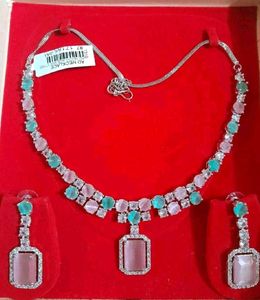 AD Elegant Necklace and Earring Set