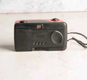 Red roll Cam 33 mm focus free