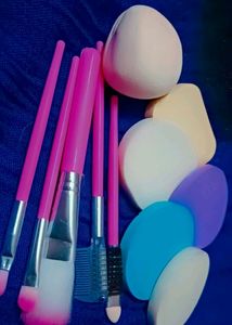 Brand New***5 Mini Makeup Brush And 6 Puff Blender
