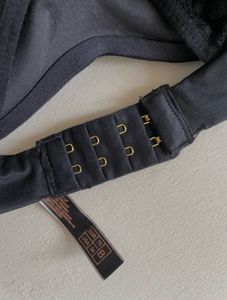 Victoria’s Secret Classic Black Push-Up Bra