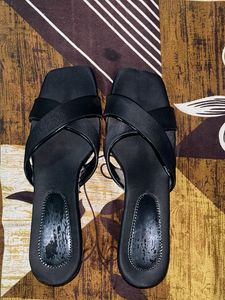Stylish Black Block Heel Sandals