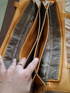 Very beautiful and stylish bag in elegant look.