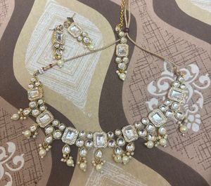 Stunning Kundan Necklace & Earring Set