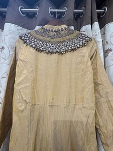 gown