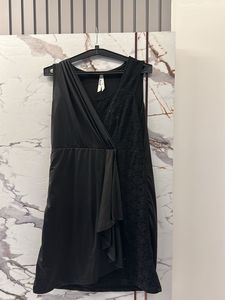Chic Black Sleeveless Dress, Bust- 36/38