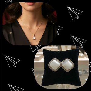 Elegant Necklace & Earrings Set