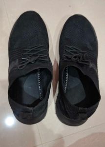 Comfortable Black Knit Sneakers