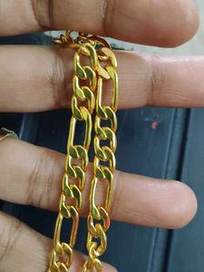 Gold Plated chain with locketof  Name  "SAI"