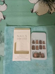 DIY Press-On Nails