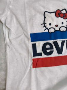 Levi's x Hello Kitty Tee Price Per piece 2 size av