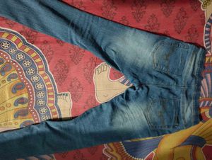 Comfortable Blue Denim Jeans