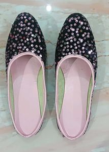 New Sparkly sequence Juttis with Pink Sole