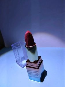 Double shaded Miss Betty Lipstick in two different