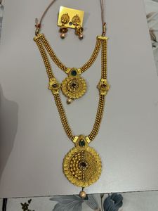 Traditional Gold Necklace &amp; Earrings Set