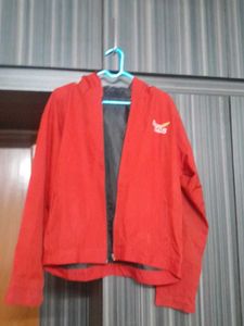 Red Hooded Jacket with flaw zip is not working