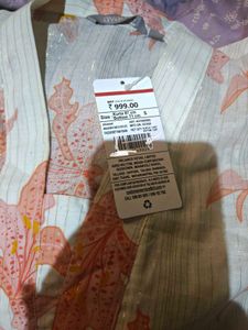NEW AVAASA  Floral Kurta Set