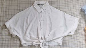 Chic White Tie-Front Collared Shirt