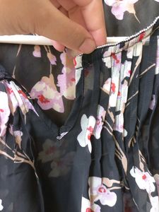 Brand New Dj&amp;C Floral Black Top 😍