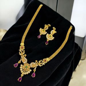 Elegant Peacock Design Necklace & Earrings Set