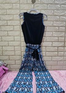 Stylish Sleeveless Jumpsuit with Wide Legs