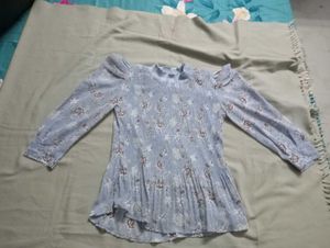 Charming Blue Floral Tunic Top