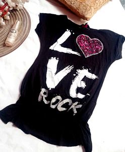Very Beautiful Girls Graphic Printed Tunic Top