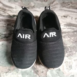 Black 'Air' Slip-On Sneakers - Youth Size