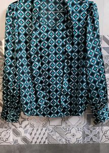 Stylish Geometric Print Bow Blouse