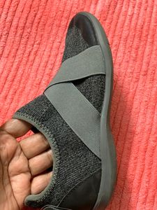 Crocs Dual Comfort UK 2