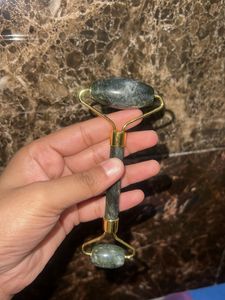 Ladista Facial Roller &amp; Massager