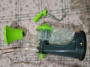Wellstick Kitchenware Premium Nano Pulpy Fruit And Vegetable Juicer (Multicolour)
