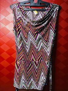 Chic Sleeveless Chevron Print Top