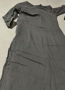Elegant Grey Kurta with Intricate Gold Embroidery