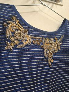 full set of dress in good condition (zardozi worke