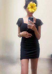 Chic Black Bodycon Mini Dress