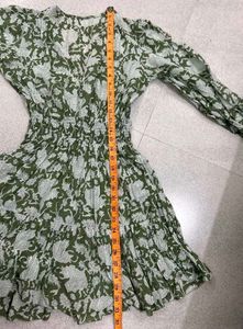 Chic Green Floral Mini Dress