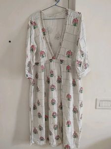 Off-white Kurta with Floral Print