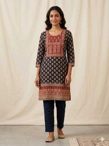 Elegant Printed Kurta with Pants