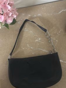 Chic Black Shoulder Bag