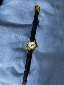 Elegant Gold Accent Watch
