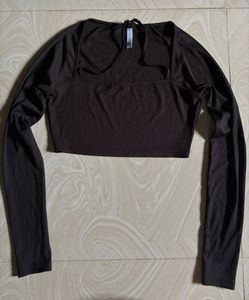 Ribbed Long Sleeve black Crop Top 🖤
