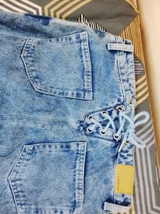 Trendy Wide Leg Jeans (colour darker )
