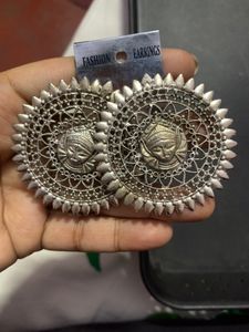 OXIDISED NECKPIECE EARRING SET