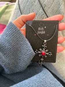 Y2K Cross Pendant Necklace